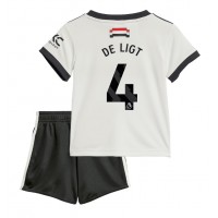 Maglia Calcio Manchester United Matthijs de Ligt #4 Terza Divisa Bambino 2024-25 Manica Corta (+ pantaloncini)